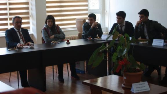 İlçe Milli Eğitim Müdürümüz Ahmet Alireisoğlu, Öğrenci Meclis Başkanları ile bir araya geldi.