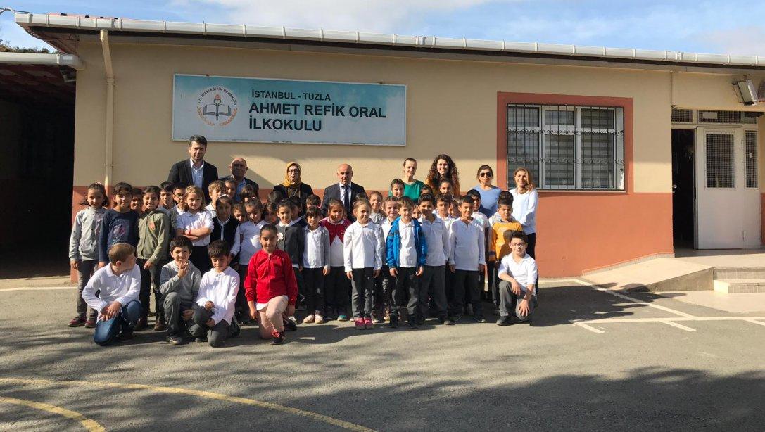 İlçe Milli Eğitim Şube Müdürümüz Adnan SARIYILDIZ, Sağlıklı Eğitim Güçlü Okul Projesi kapsamında Ahmet Refik Oral İlkokulunu ziyaret edip öğretmen ve öğrencilerle sohbet gerçekleştirdi.