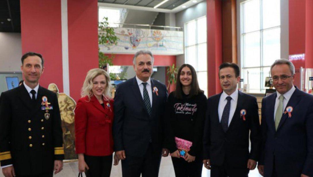 Mehmet Tekinalp Anadolu Lisesi 18 Mart Şehitler Günü Kompozisyon Yarışmasında Tuzla Birincisi