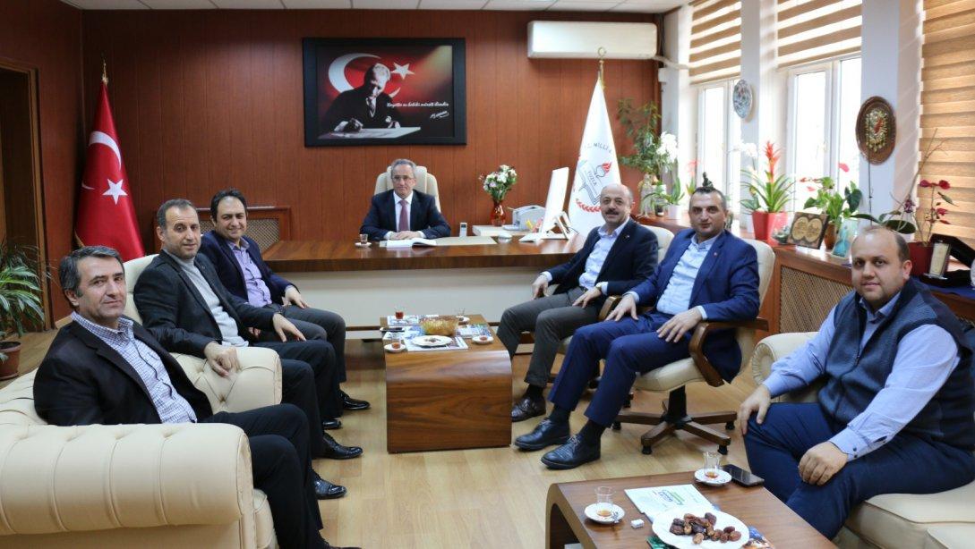 Memur-Sen İl Başkanı Sn. Talat Yavuz'a müdürlüğümüze gerçekleştirmiş olduğu ziyaretleri için teşekkür ederiz.