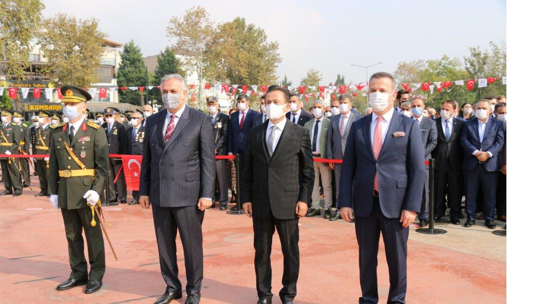 Cumhuriyet Bayramı Atatürk Anıtına Çelenk Sunma Töreni