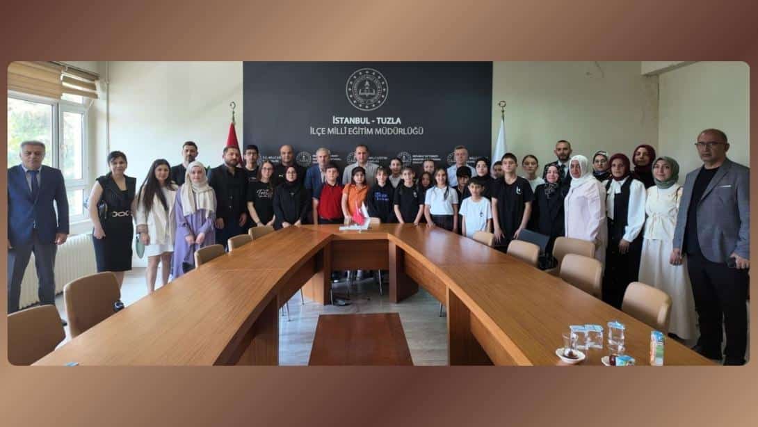 SEÇMELİ DİNİ DERSLER YARIŞMALARINDA DERECEYE GİREN ÖĞRENCİLER ÖDÜLLENDİRİLDİ